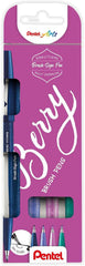 Pentel Brush Sing Pen Berry Pack de 4 Rotuladores con Punta de Pincel - Lineas Finas o Gruesas dependiendo de la Presion - Fabricados con 81% de Plasticos Recicldos - Colores Azul Marino, Azul Violeta, Rosa Violeta y Verde Turquesa