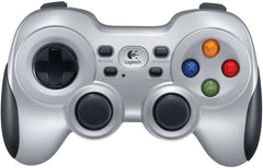 Logitech F710 Mando/Gamepad Inalambrico USB - Para PC - 12 Botones - Color Plata/Negro