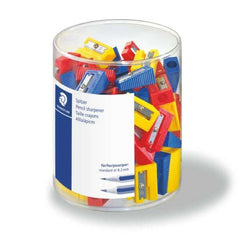Staedtler Pack de 100 Sacapuntas de Plastico - 1 Agujero - Angulo de Afilado de 23Â° - Colores Surtidos