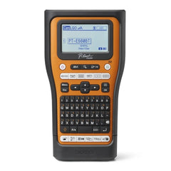 Brother PT-E560BTSP Rotuladora Electronica Bluetooth - Con Conexion a PC - Pantalla LCD - Ancho Max. de Cinta 18mm - Velocidad de Impresion 30 mm/s - Color Negro/Naranja