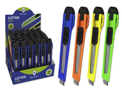 Bismark Cutter Pequeño con Cuchilla de Acero - Sistema de Bloqueo - Retractable e Intercambiable - Colores Surtidos